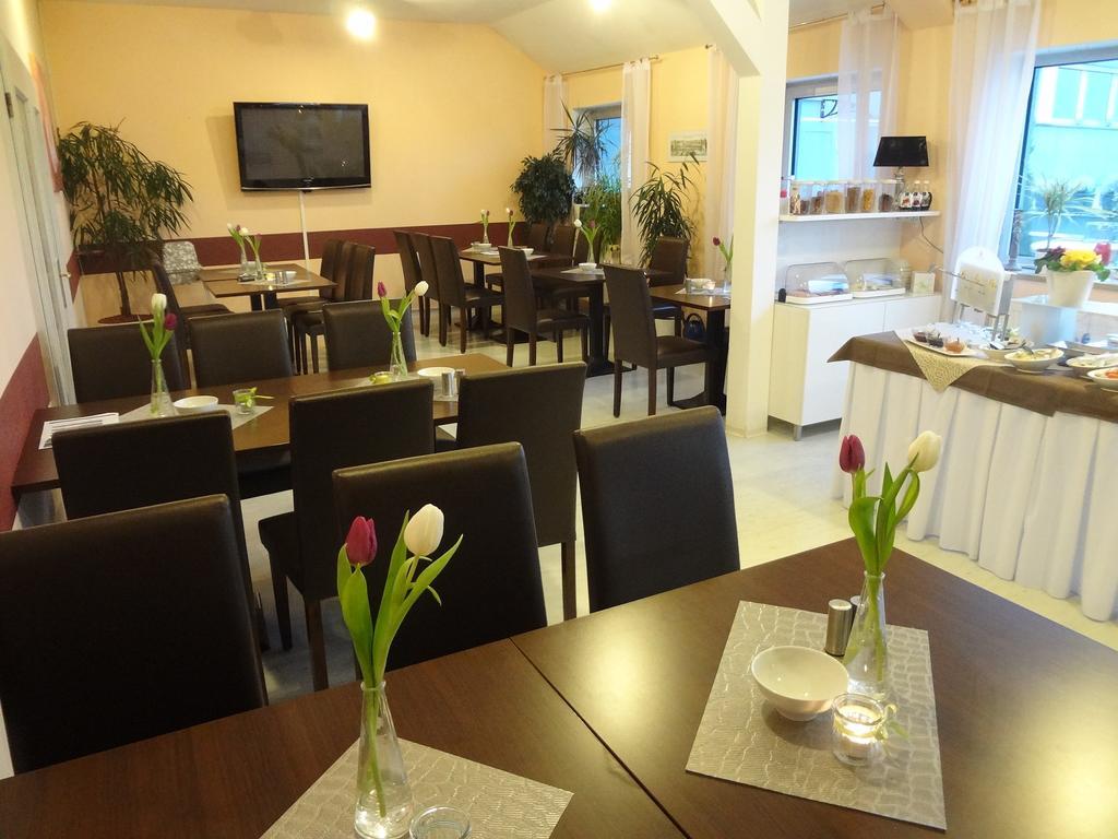 Hotel Amy Regensburg Luaran gambar